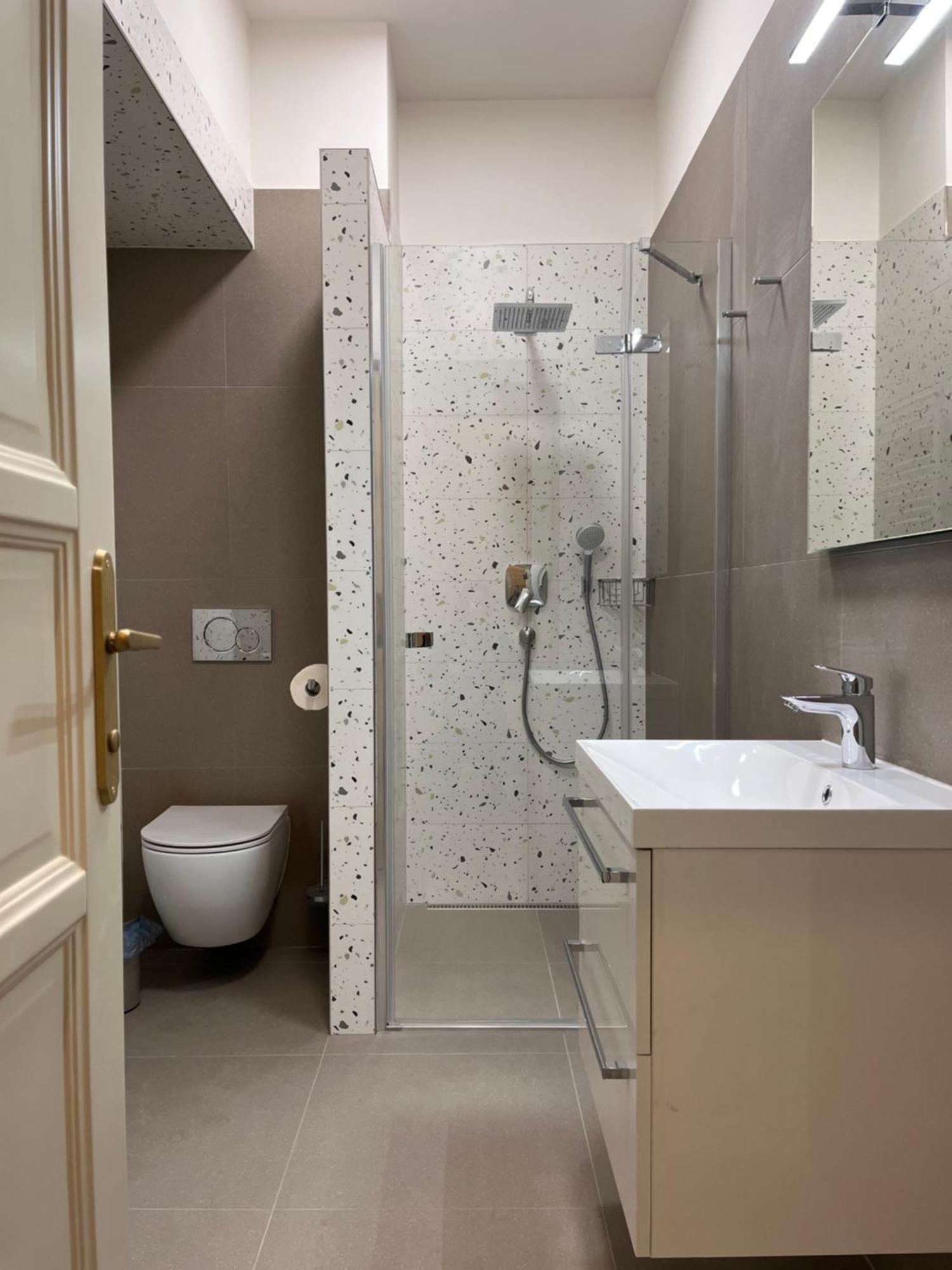 Pearl Bee Deluxe Suites Plzeň Kültér fotó